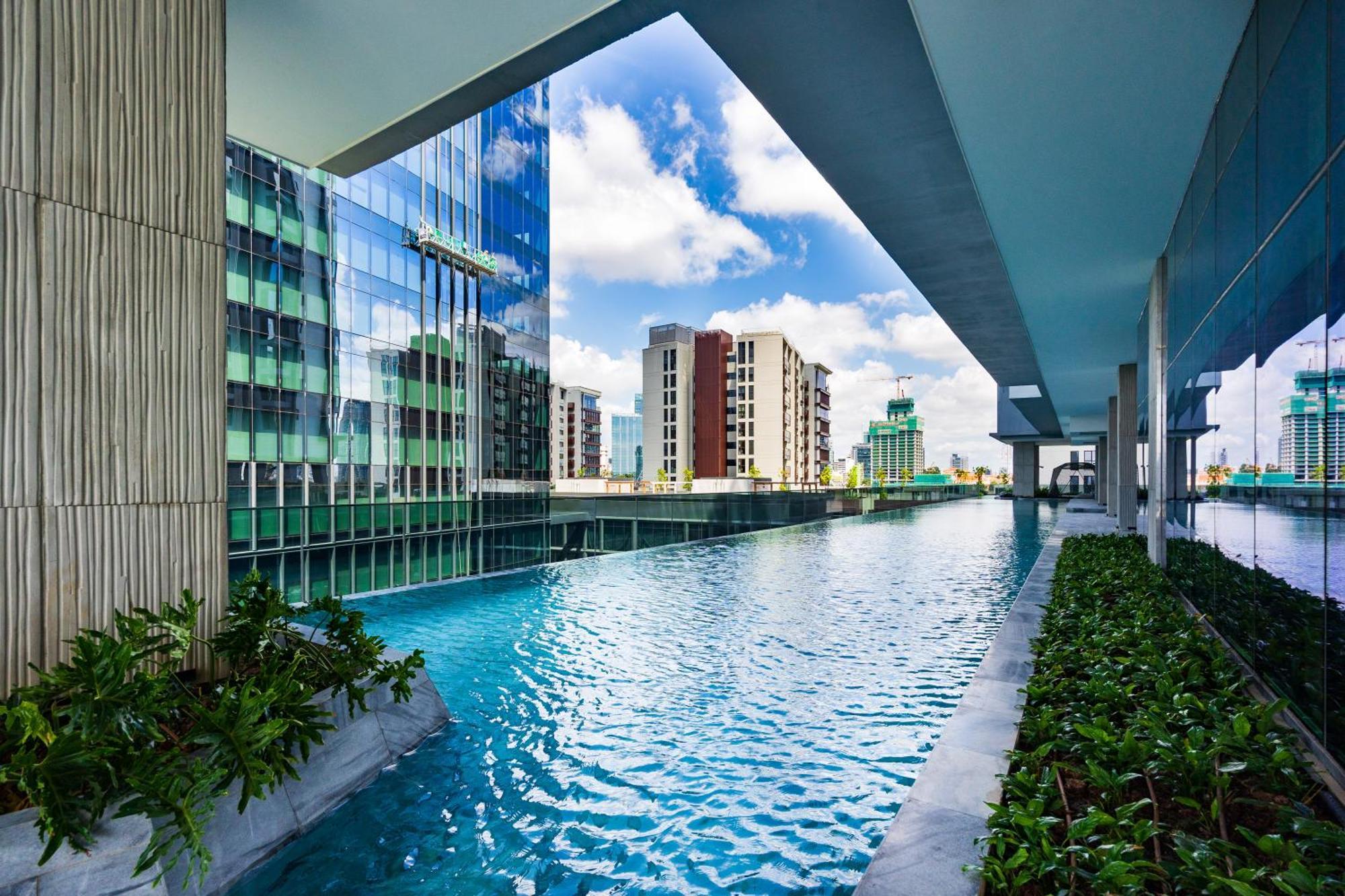 The Metropole -Complex "Opera, Crest, Galleria " -Free Pool-Gym-Sauna Room-Yoga Room Хошимин Экстерьер фото