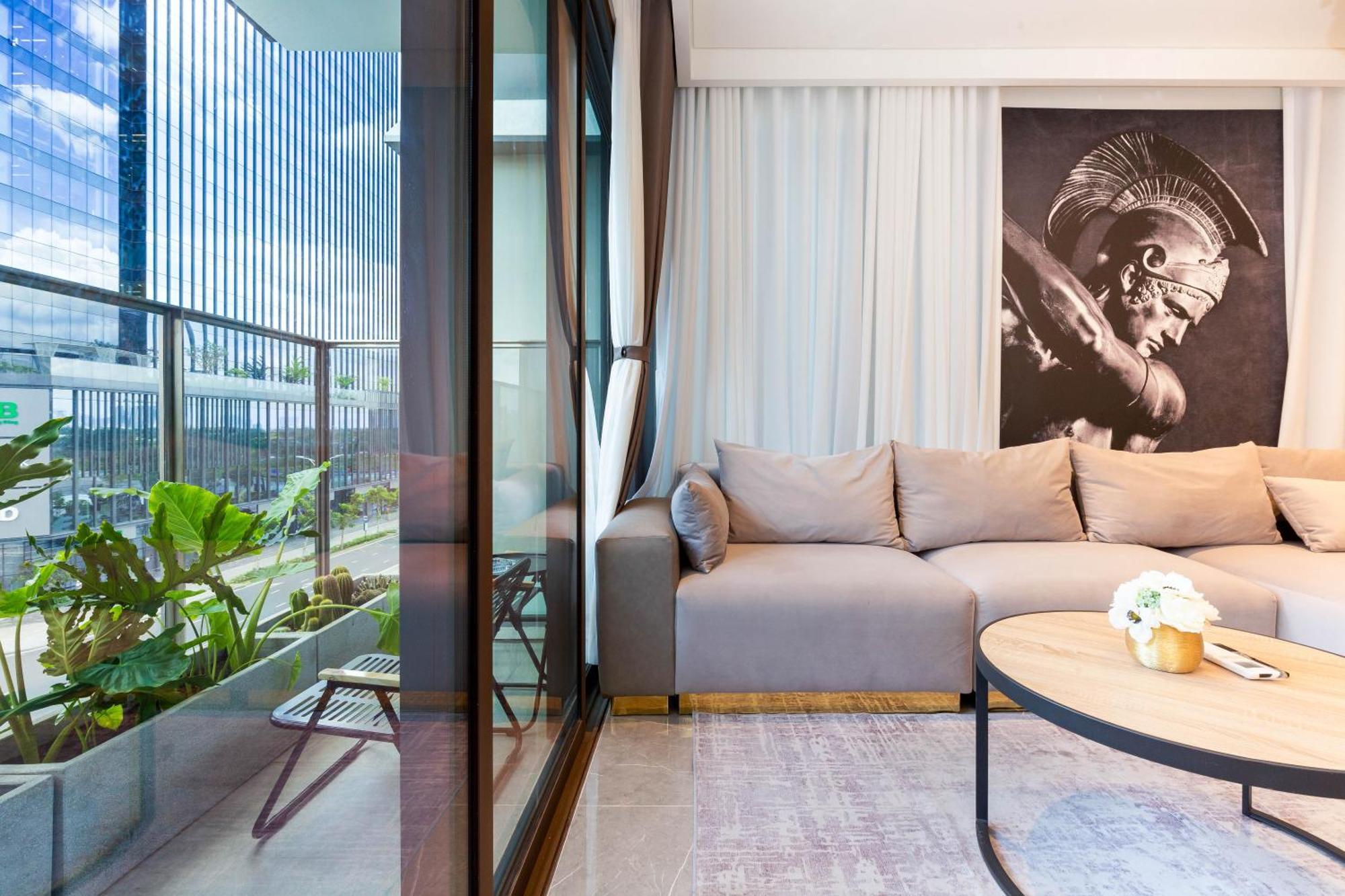 The Metropole -Complex "Opera, Crest, Galleria " -Free Pool-Gym-Sauna Room-Yoga Room Хошимин Экстерьер фото